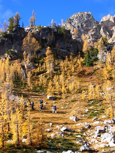 Here's the group heading up the trail as it angles toward the pinnacles south of Borealis Pass.